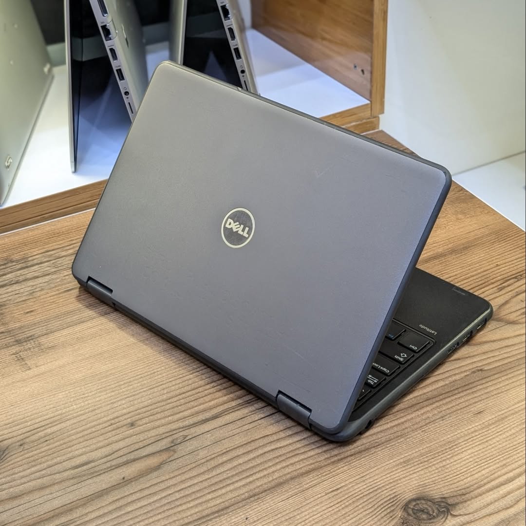 Dell Latitude 3189 convertible in tent mode
